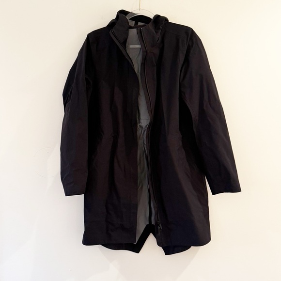 Lululemon Rain Haven Jacket - Picture 3 of 14